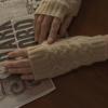 Cashmere Autumn and Winter New Women's Half-finger Twist Gloves To Protect Against Cold and Warm Arms Fashionable Soft Waxy Gloves