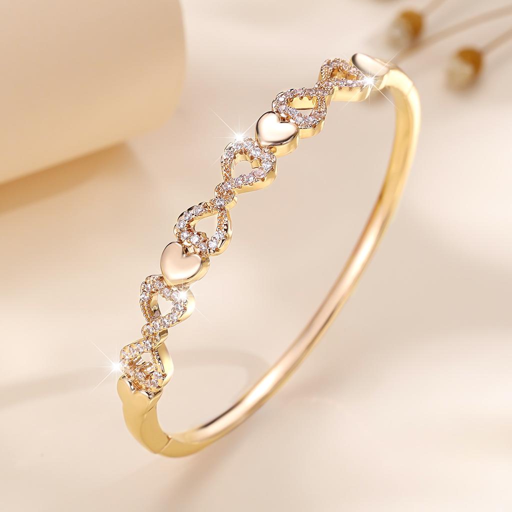 Jewelry, Light Luxury, Exquisite Love, Female Niche Design, High-end Sweet and Cute Bracelet