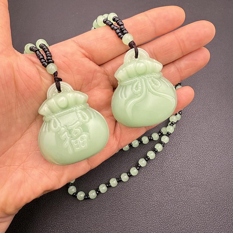 Jade Glückstasche Anhänger Halskette Handgeschnitzt für Damen Herren Segen Charme Beste Geschenkidee
