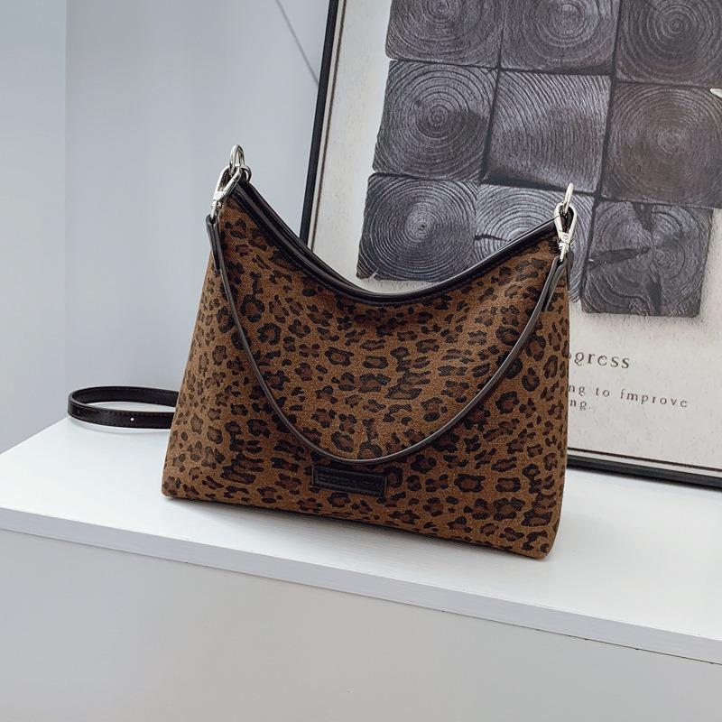 Retro leopard print bag women's autumn and winter new versatile messenger bag commuter shoulder underarm bucket bag