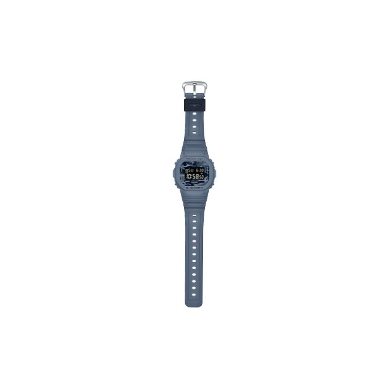 Casio G-SQUAD series G-SHOCK series Camouflage style dial Retro classic small square sports dual display waterproof watch Quartz DW-5600CA-2PR