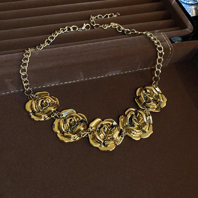 Classic Middle Design Women Girls Palace Luxury Crystal Necklace Earrings Vintage Lady Gorgeous Chains Choker Jewelry Gift