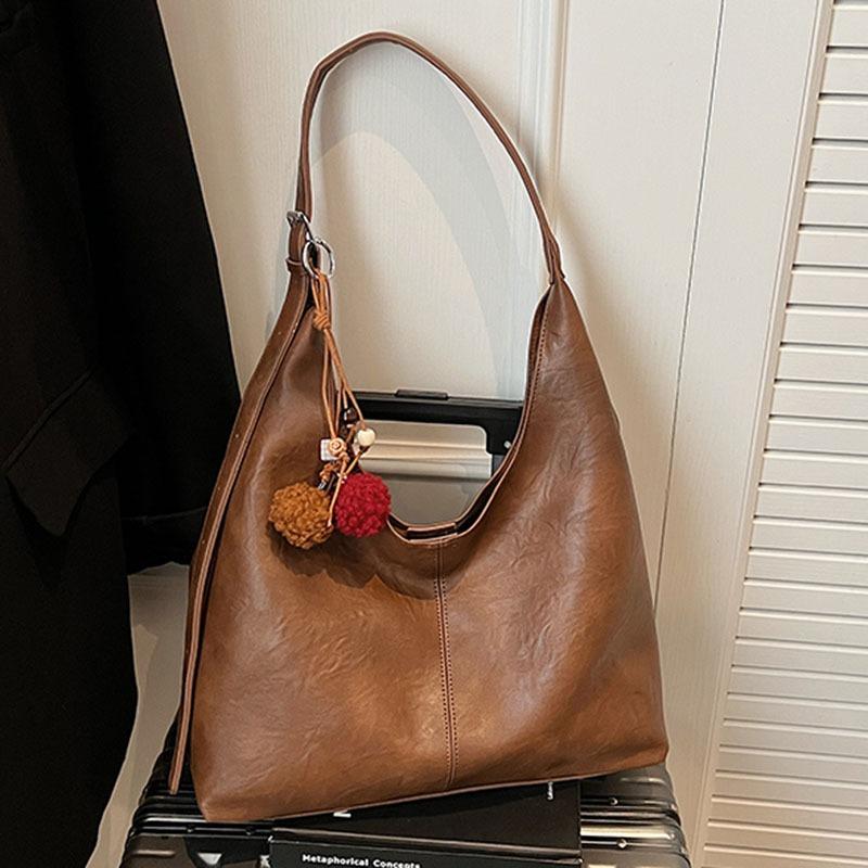 

Large capacity bag women s autumn versatile new fashion shoulder messenger bag popular retro tote bag