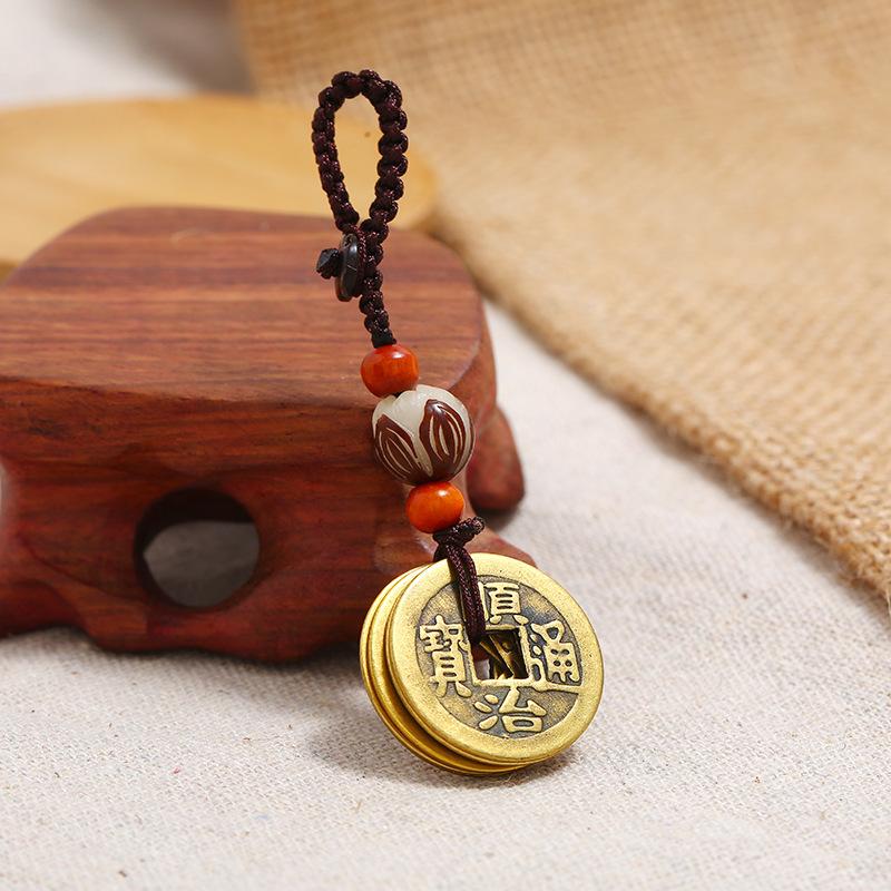 Handmade Copper Hoist Car Keychain Retro Weaving Creative Heart Sutra Key Pendant Men's and Women's Car Keychain Gifts