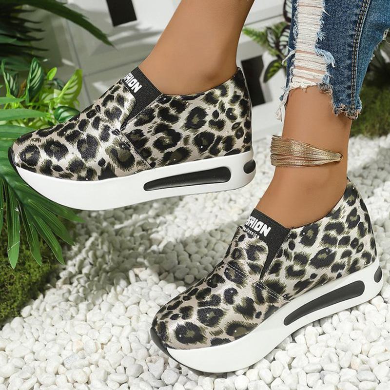 Fashion Autumn Winter Leopard Platform Sneakers Women Letter Print Slip On Sports Shoes for Woman Non Slip Wear Resistant Shoes Female