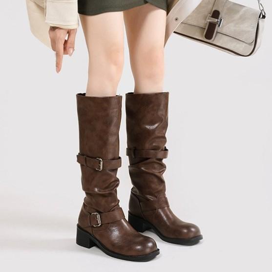 Övcsatos platformos csizma vastag sarok 2025 ősz új retro régi közepes csizma koreai verzió csizma niche munkáscsizma nők