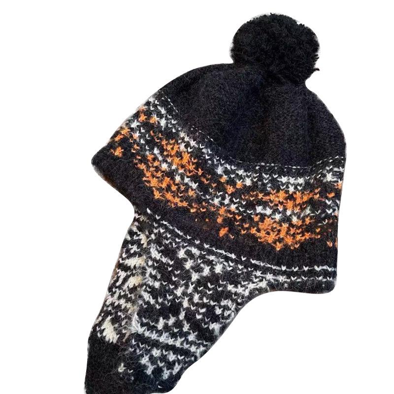 

Женская этническая шапка-бини в полоску пэчворк - Теплая шерстяная зимняя шапка с защитой ушей. чёрный