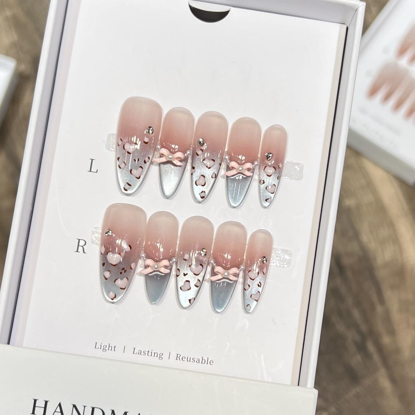 

Cute Pink Leopard Print Blush French Cat Eye Nail Art Bow Pure Hand-wearing Armor High-end Extra Small XS