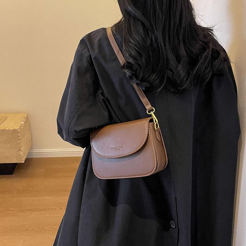 Solid Color Simple Texture Small Bag Women's 2025 Spring New Versatile Shoulder Messenger Bag Niche Retro Women