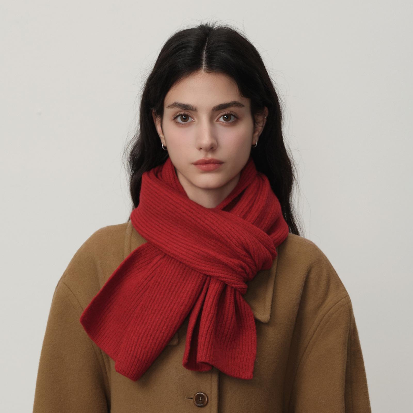 

Autumn and winter new warm knitted wool blended soft and comfortable scarf simple and fashionable student female scarf