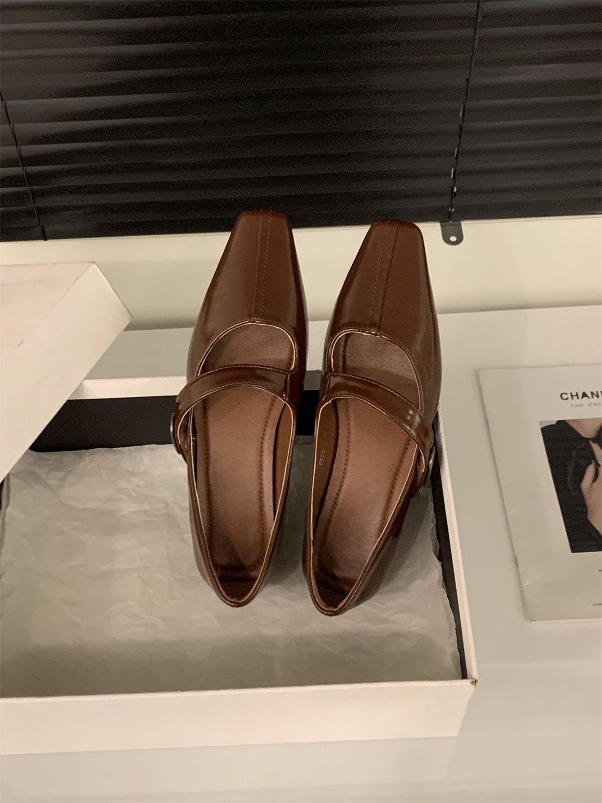 

Туфли Мэри Джейн с леопардовым принтом на грубом каблуке, женские туфли, новинка весны и осени 2024 года, универсальные красные вечерние туфли с французской квадратной головкой 40 коричневый