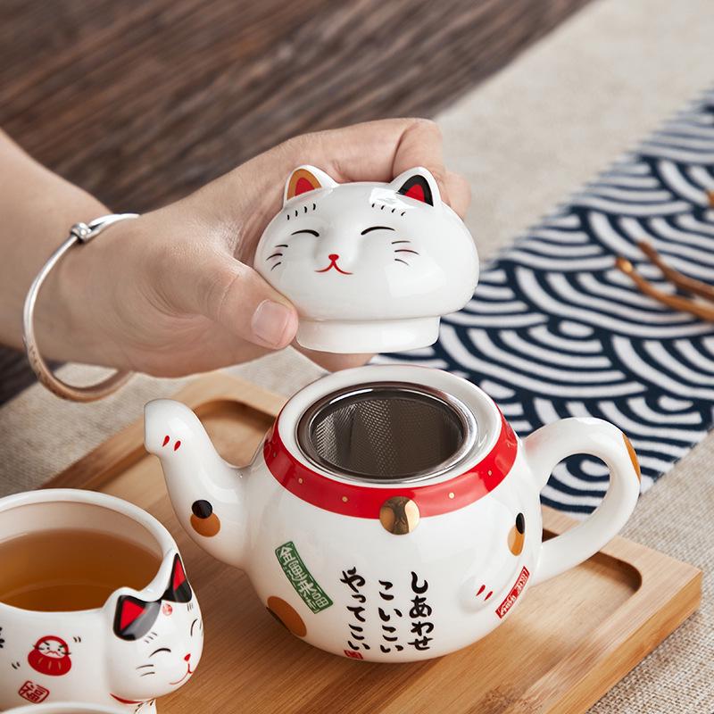 Japanese Lucky Cat Ceramic Teapot Set – One Pot, Two Cups, Filtered Tea Souvenir Gift