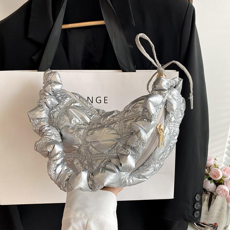 IELGY Korean Pleated Cloud Bag Dumpling Bag High-End Feel Bright Color One-Shoulder Armpit Fashion Commuter Messenger Bag