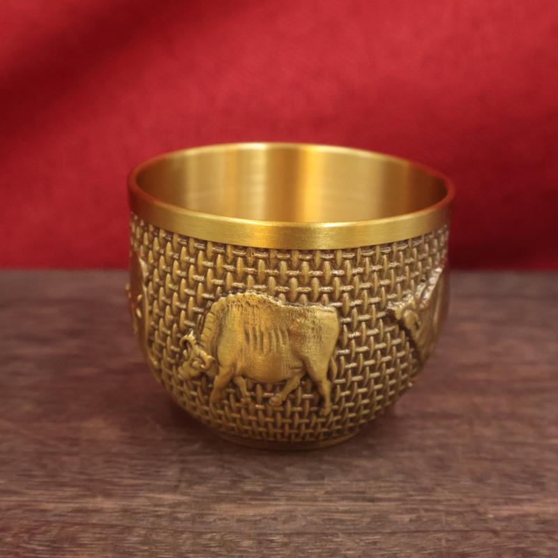 1Pcs Brass Fu Bowl Desktop Lucky Decor Hand Carved Brass Drinking Cup Treasure Bowl Metal Artifact Gifts