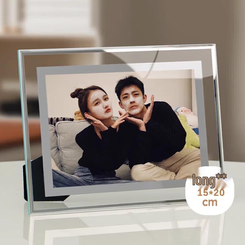 Versatile 6-inch Glass Photo Frame