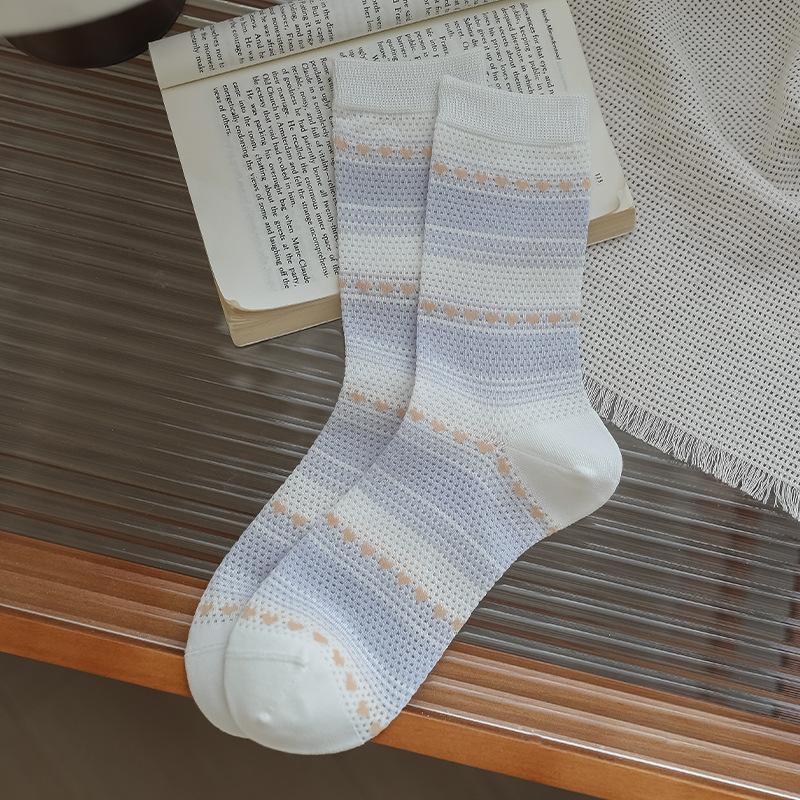 Female Summer Thin Sweet Floral Mesh Boneless Lace In The Tube Stack Socks