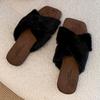 Fashion Fashion Cotton Cozy Fur Dress Women Flat Slippers 2025 Winter Casual Designer New Slippers Outside Comfortable Women's Slippers