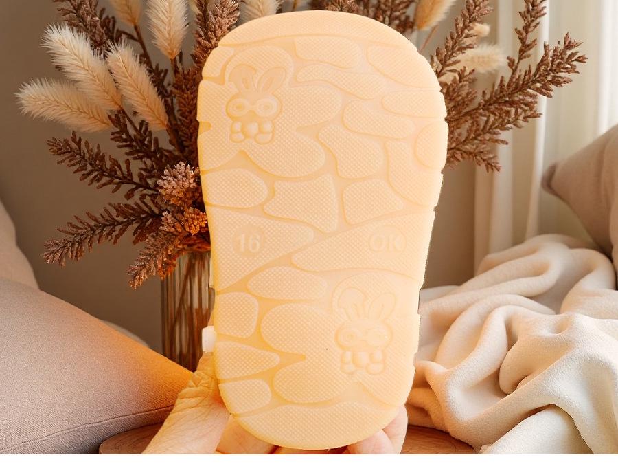 New Arrivals: Non-Slip Soft Sole Squeaky Shoes for Toddlers 1-2 Years (Spring & Autumn)