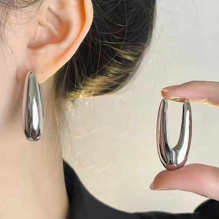 Gold Temperament Earrings: Elegant, Simple Design with Titanium Alloy Backs