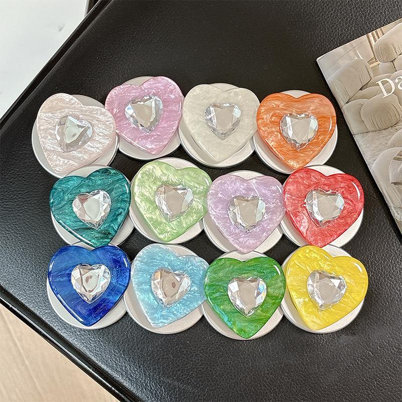 Ice Silk Love Rhinestone Color Mobile Phone Airbag Bracket Magnetic Attraction Suitable For Magsafe Creative Design Women'S Ring