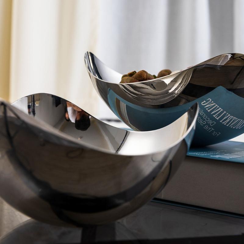 Stainless Steel Fruit Bowl Luxury Large Nuts Food Plate Living Room Kitchen Fruit Bowls Simple Nordic Petal Tray Home Decoration