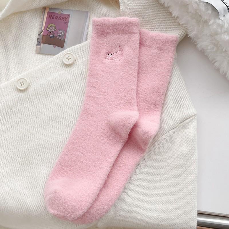 Socks Medium Tube Socks Season Fleece Thickened Warm Mink Fleece Socks Embroidered Cat Cute Home Sleep Socks