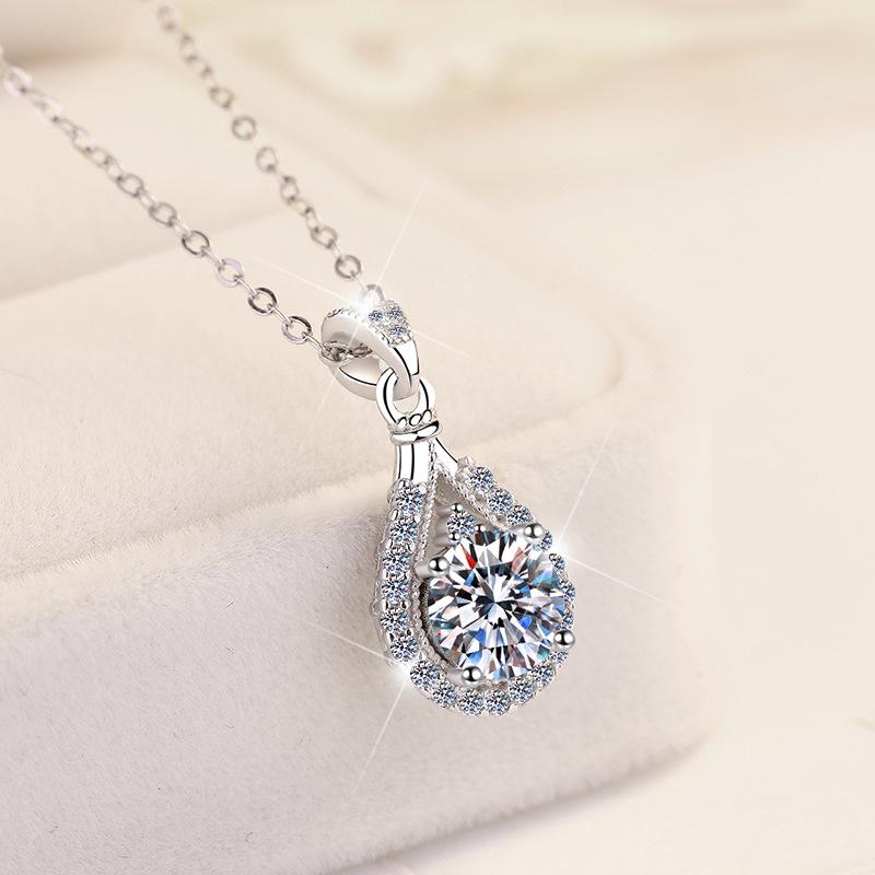 

Ожерелье из стерлингового серебра 925 пробы с муассанитом - Трендовая модная бижутерия в стиле легкой роскоши для женщин Super Shiny Cubic Zirconia 1 Carat