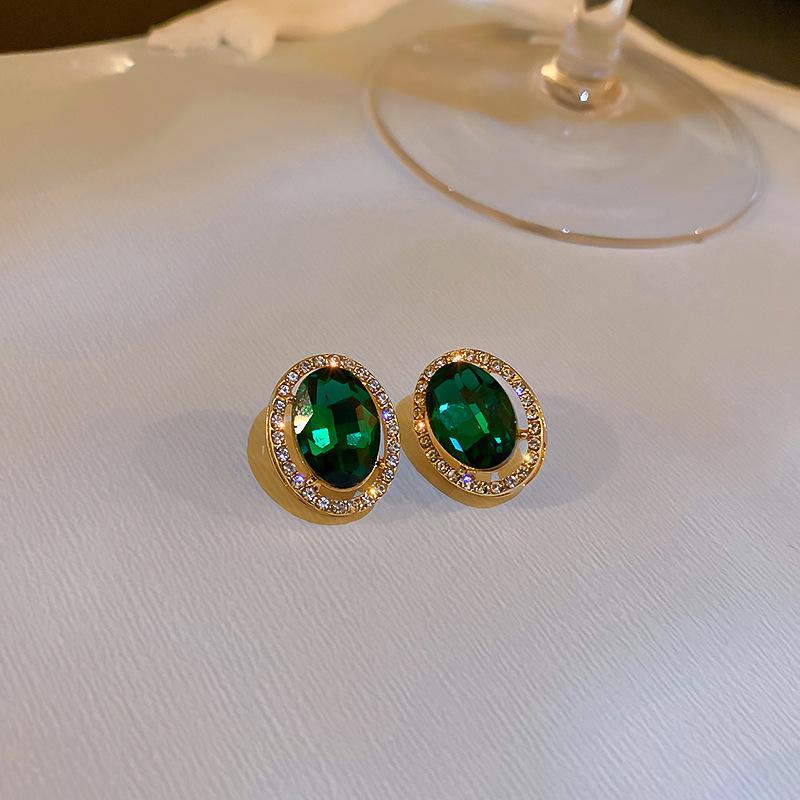

Emerald Earrings: Titanium Steel, Simple & Elegant High-End Design for Trendsetters