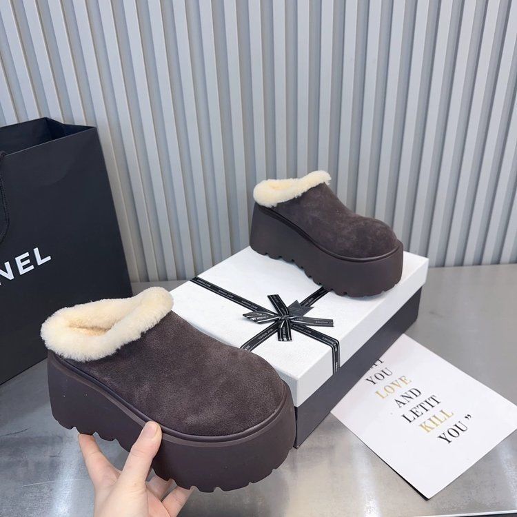 Fashion Thick-soled high-heeled slippers for women suede mules fur warm wedge flip-flops  winter new snow boots fashion Zapatos Mujer