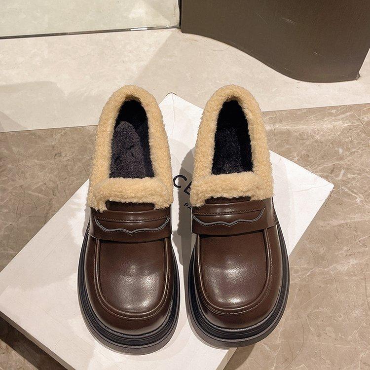 

Leather loafers women s autumn and winter velvet 2025 new snow boots retro single shoes cotton shoes platform small leather shoes children 40
