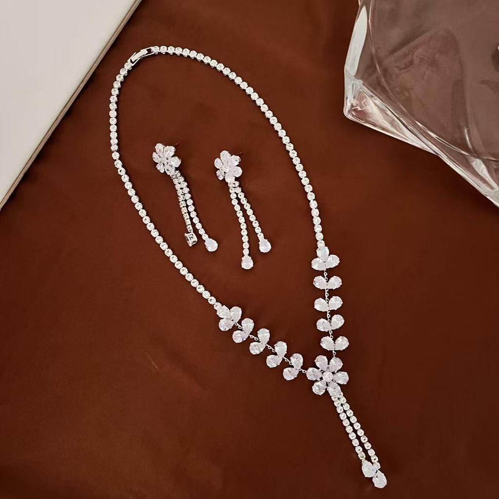European and American High-End Floral Necklace Set