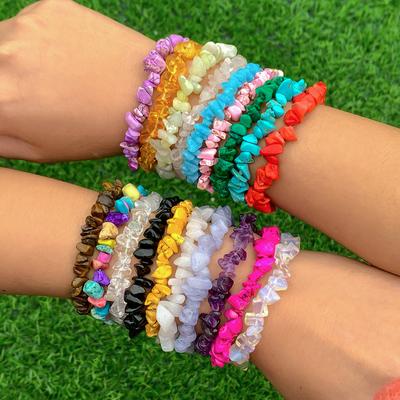 Böhmisches Elastisches Armband mit Zerkleinertem Stein für Damen, Einfaches Geometrisches Buntes Armband