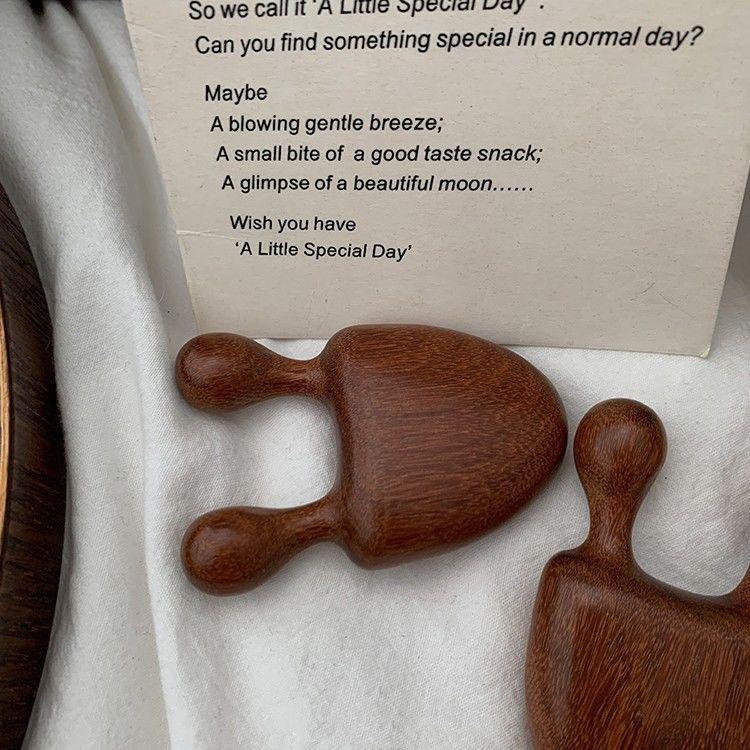 

Сандаловый меридианный гребень для массажа головы, кожи головы, глаз, плеч, шеи и акупунктурных точек лица