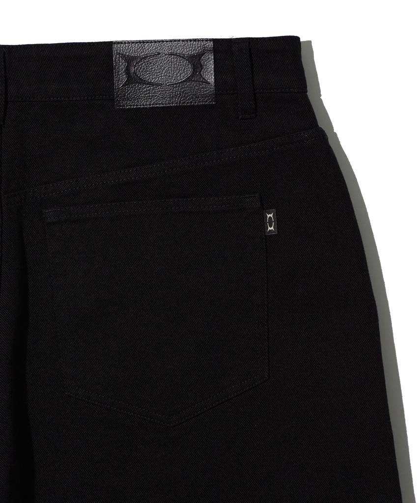 CRITIC Lettering Bermuda Pants Black