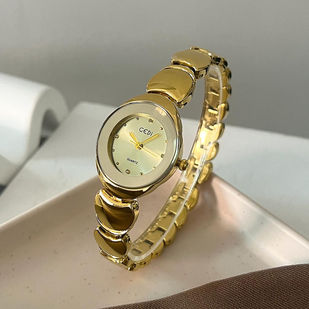 Watch Women'S Light Luxury Bracelet Watch Premium Sense Niche Personality Design Wind Commuter Versatile Quartz Watch