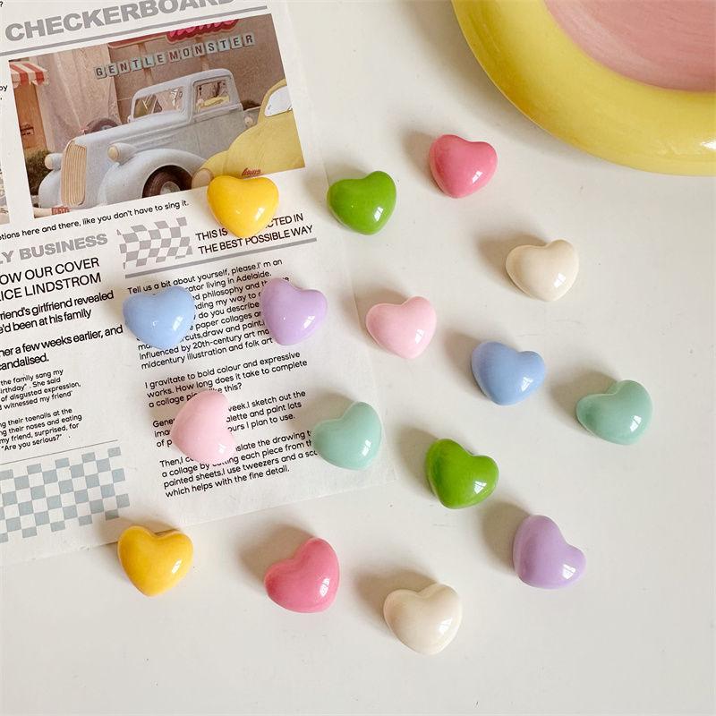 Dopamine Colored Heart-shaped Magnetic Refrigerator Sticker with Colorful Polaroid Photos, Magnetic Nails, Three-dimensional Hole Board Decoration