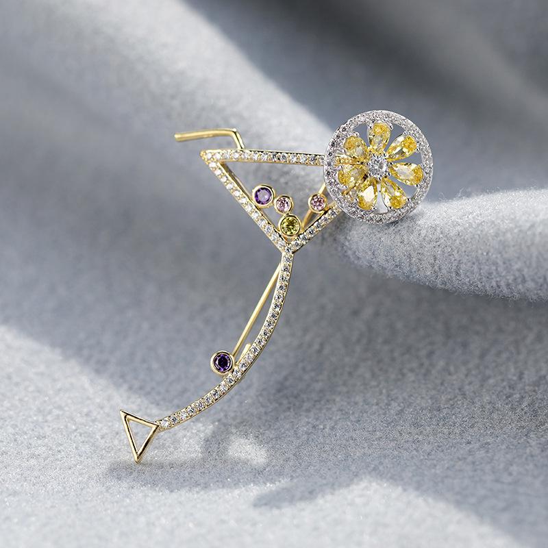 Bo Xin Yun Zircon Wine Glass Brooch: Luxurious Movable Corsage Pin