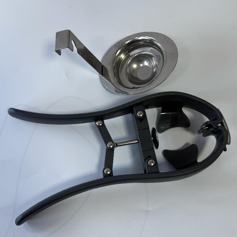 Egg Cracker Egg Separator Stainless Steel Handheld Egg Opener with Egg Yolk White Separator Eggshell Cutter Egg Cracking Tool