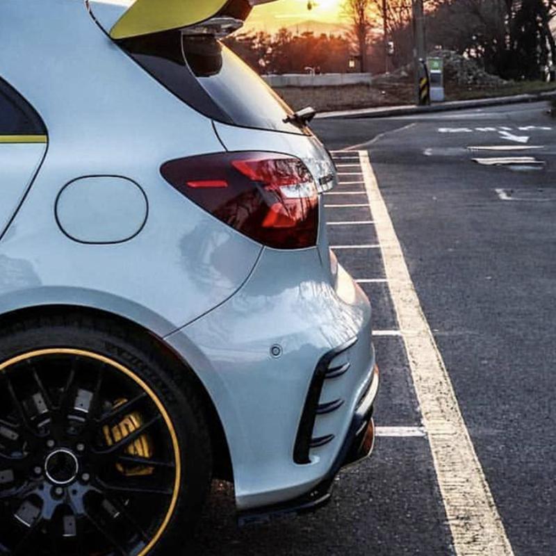 Auto Černý spoiler zadního nárazníku Boční zadní větrný nůž pro Mercedes Benz třídy W176 A200 A260