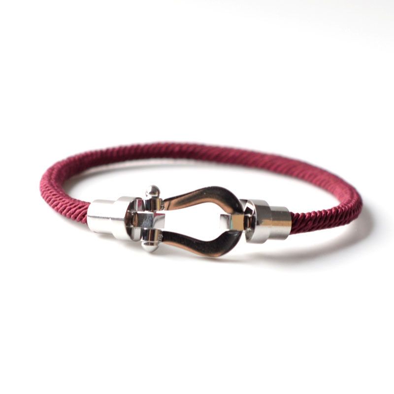Original European and American Style Mechanical Horseshoe Buckle Hand-Woven Bracelet, Simple and Unique Couple Bracelet, Student Gift
