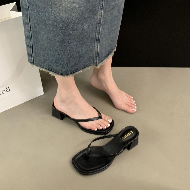Thick-heeled slippers women's outer wear summer 2025 new Korean version French evening temperament fairy fashion high-heeled flip-flops