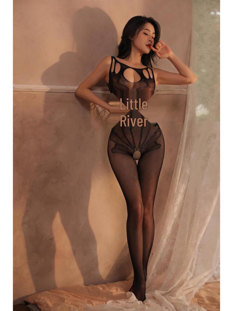 Nadměrná velikost průhledné síťované spodní prádlo s otevřeným rozkrokem a punčochami na podvazky - Sexy a vášnivé