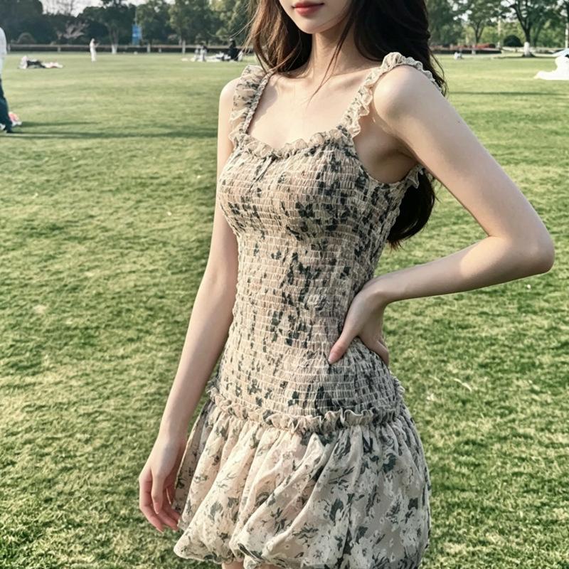 Summer Sexy Square Neck Floral Pleated Suspender Dress Women's Small Slim Waist Fairy Miniskirt