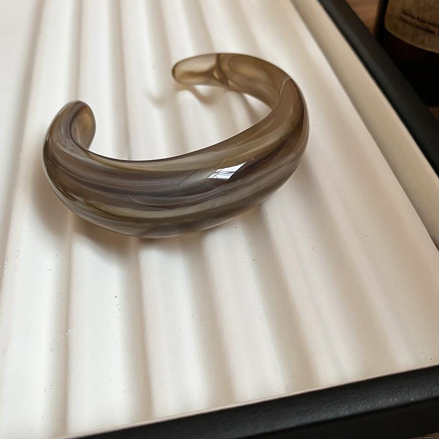 Vintage Bohemian Resin Cuff Charms Bracelets Bangles For Women Fashion Jewelry Acrylic Wide Open Wrist Geometric Bangle Pulseras