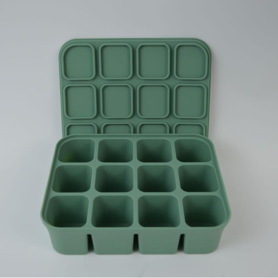 

1PC High Temperature Resistant Complementary Food Box Baby Silicone Ice Grid Frozen Square Abrasive Tool with Lid Fresh-keeping Seal зелёный
