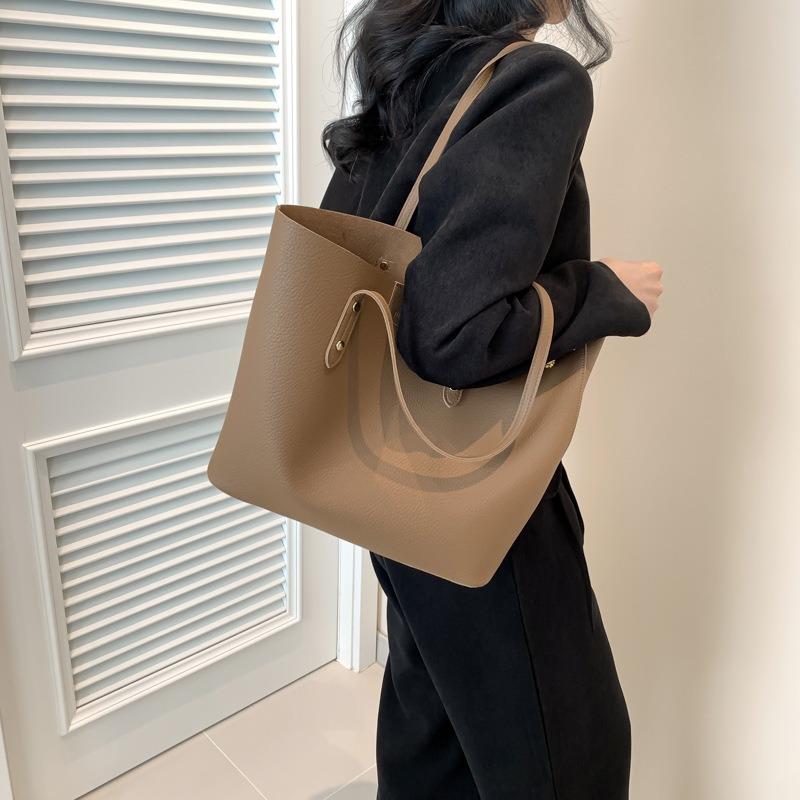 Premium Commuting Large Capacity Versatile Shoulder Underarm Bag Simple Portable Tote Bag Mother and Child Bag