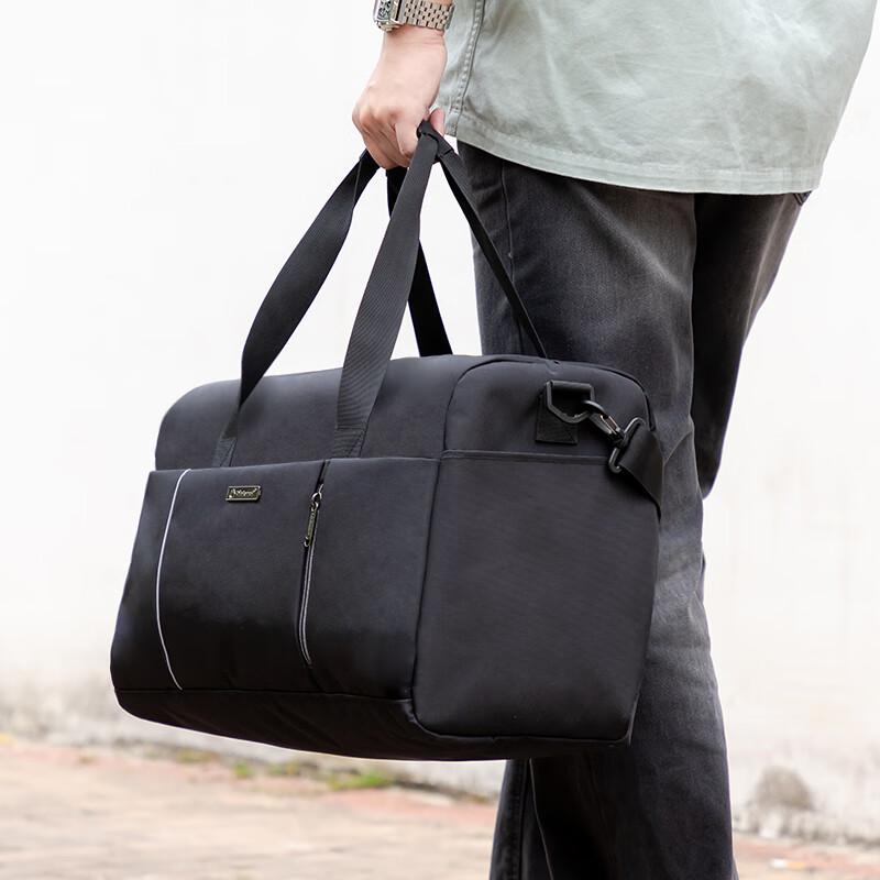 Diplomat DS-17001E Travel & Sports Handbag