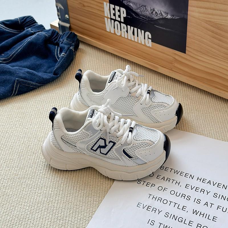 Dziecięce Sportowe Oddychające Siatkowe Antypoślizgowe Buty do Biegania | Jesień/Zima 2025