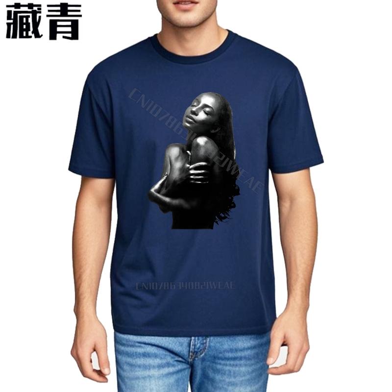 Unisex teeshirt Graphic Fashion Tshirt Artistic Unisex Embrace Design On Short sleeve Lightweight Tee Hiphop Vintage Tshirt