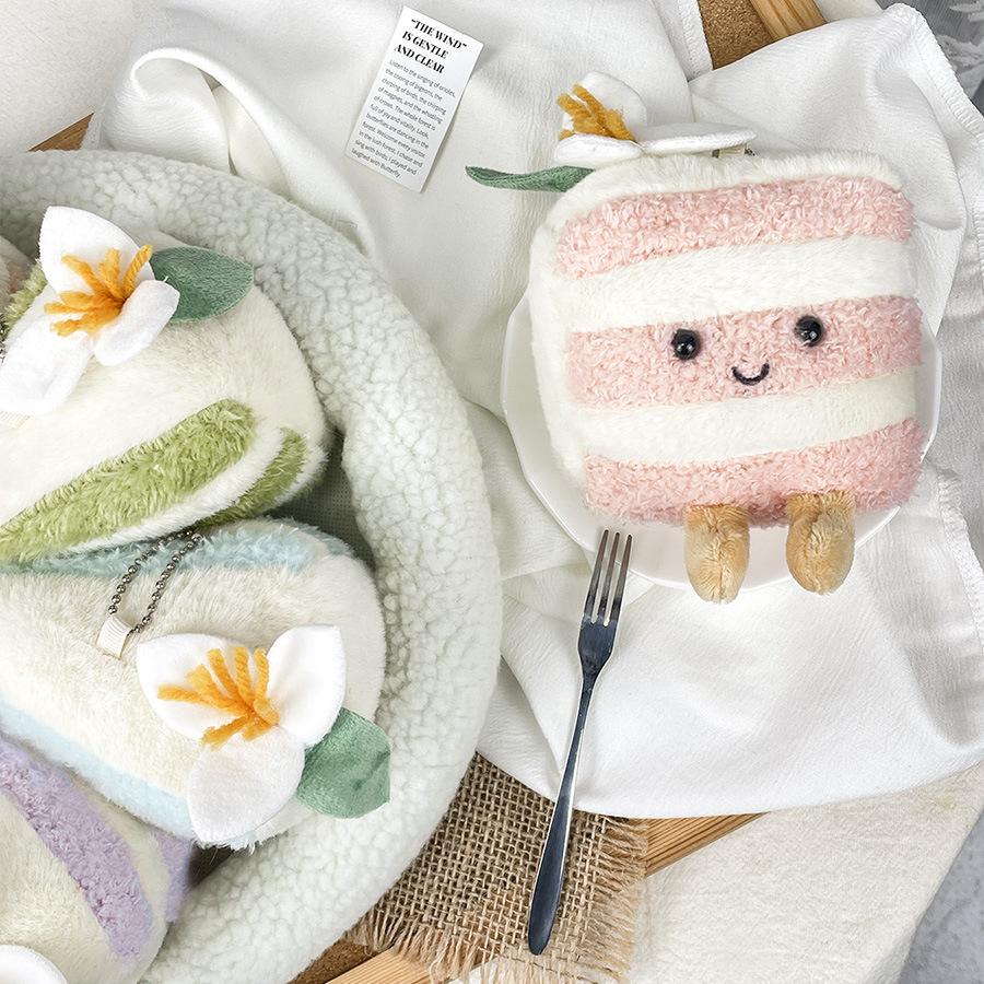 Cute Triangle Matcha Cake Plush Doll Simulation Western Dessert Doll Bag Pendant Doll Birthday Gift